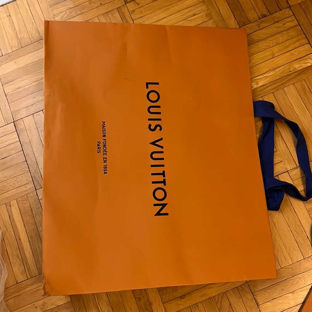 Authentic LOUIS VUITTON paper bag, 19”x15”